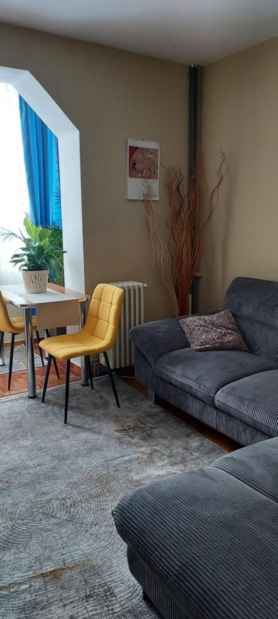 アラドApartament Gara Micaアパートメント エクステリア 写真